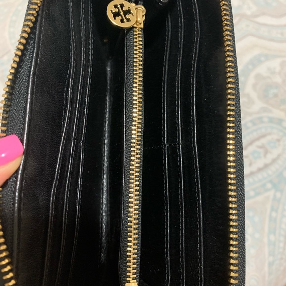 Wallet - Picture 3 of 5